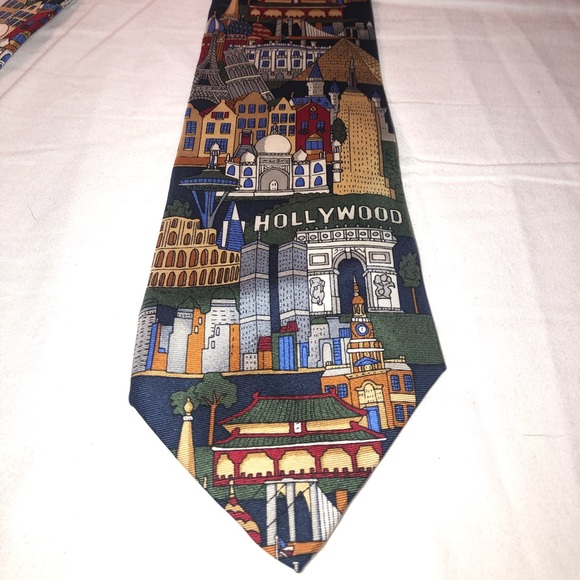 Men’s Save The Children World Architecture Tie - Picture 2 of 6